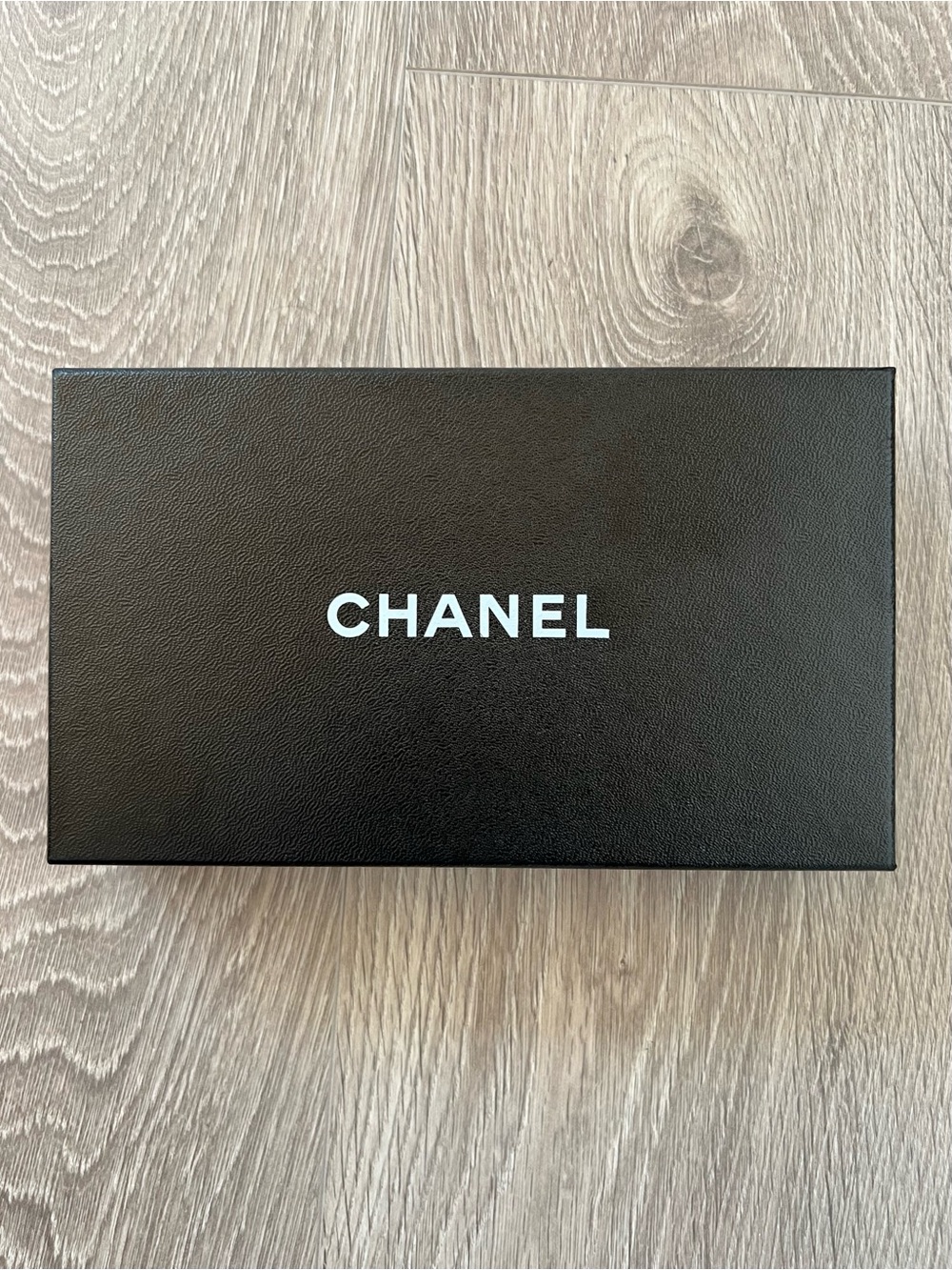 Chanel Box (BB384)